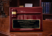 Load image into Gallery viewer, Piano Finish Gavel Plaque with Black Laser Brass Plate