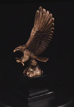 Load and play video in Gallery viewer, 10 3/4" Antique Gold Eagle with Base, two options of Custom Plates, Personalized Engraving Gifts shipped from USA.

